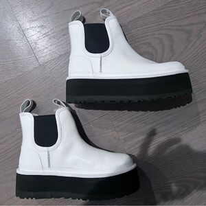 UGG Neumel Platform Chelsea Boots
